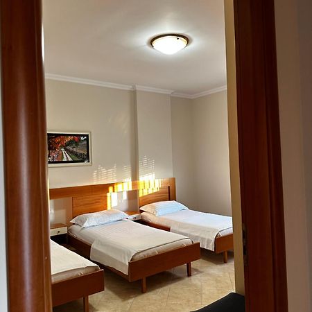 Ami Apartament Vlora Kültér fotó